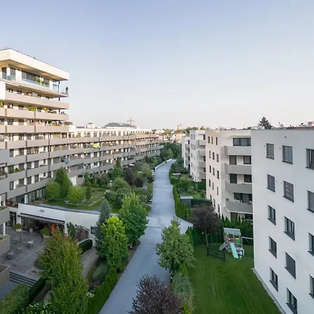 Kaiser - Wohnpark Graz-goesting Apartament