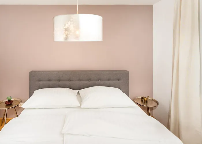 Kaiser - Wohnpark Graz-goesting * Graz